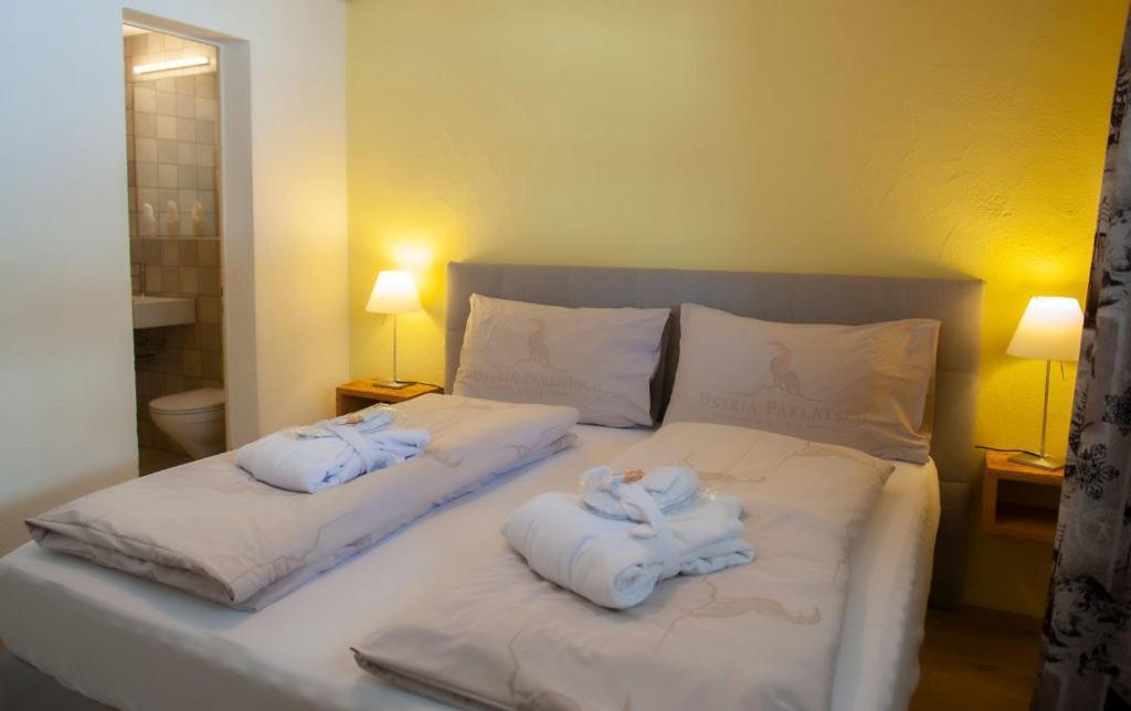 Hotel Ustria Parlatsch Trin Luaran gambar