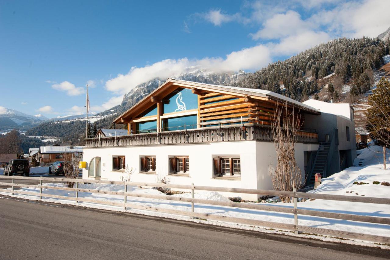 Hotel Ustria Parlatsch Trin Luaran gambar